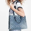 LOUIS VUITTON Ladies ONTHEGO Handbag
