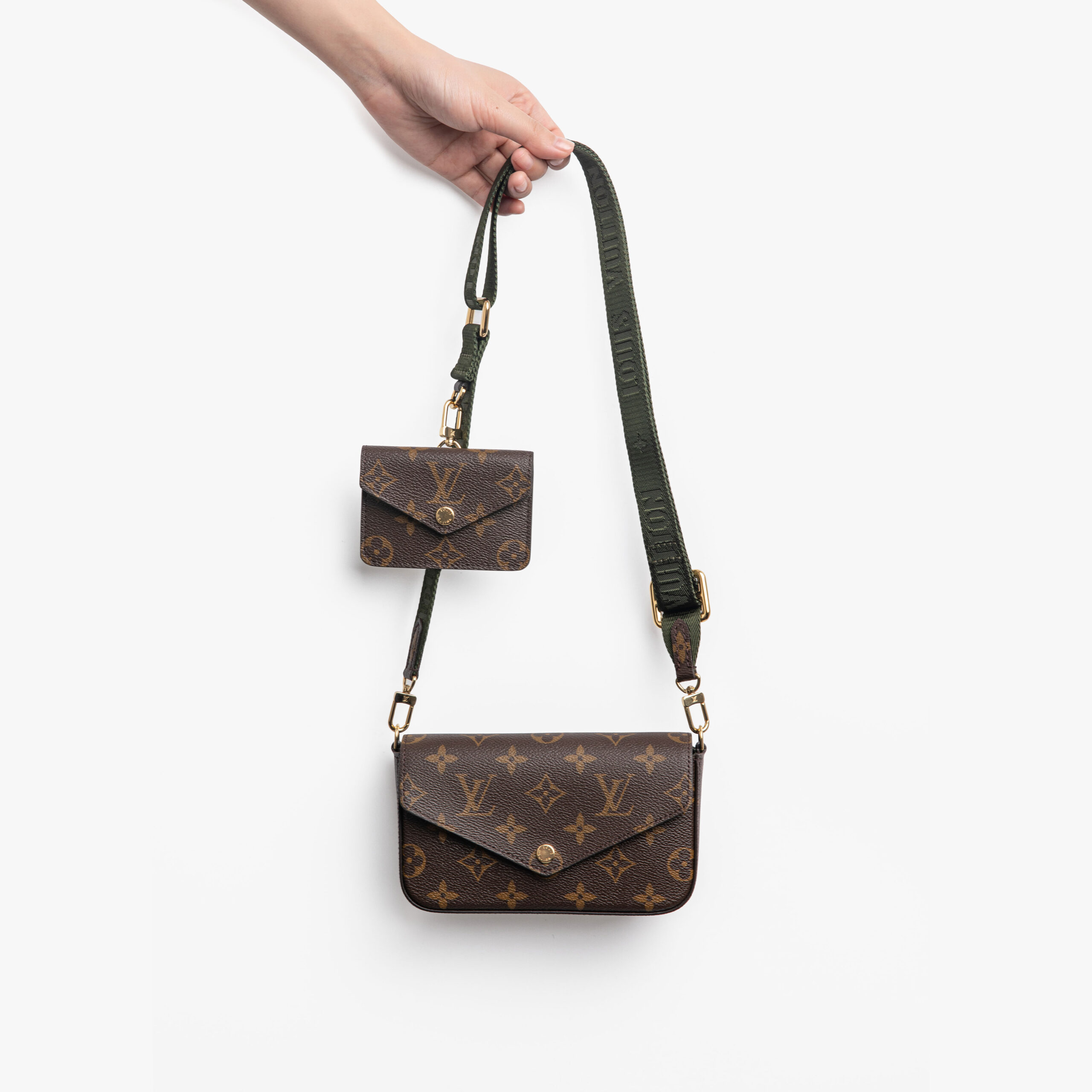 LOUIS VUITTON Women’s Multi Pochette Crossbody Bag