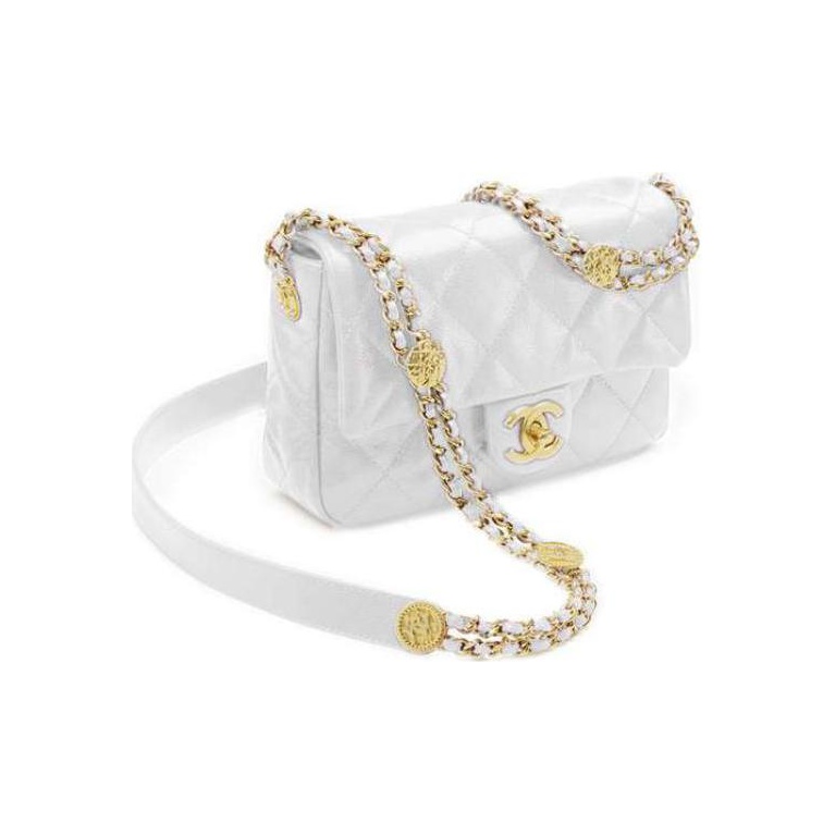 CHANEL messenger bag