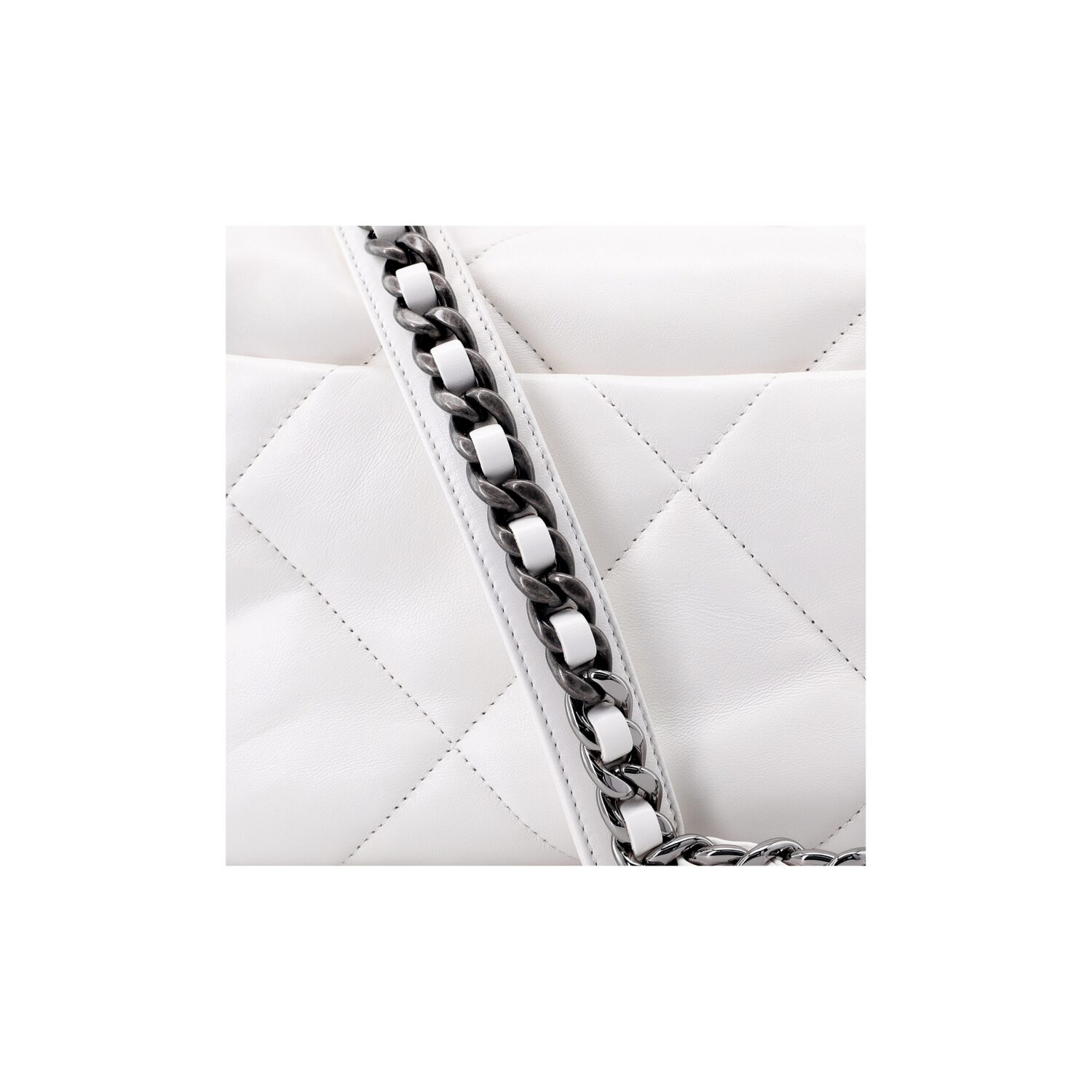 CHANEL 19Bag messenger bag