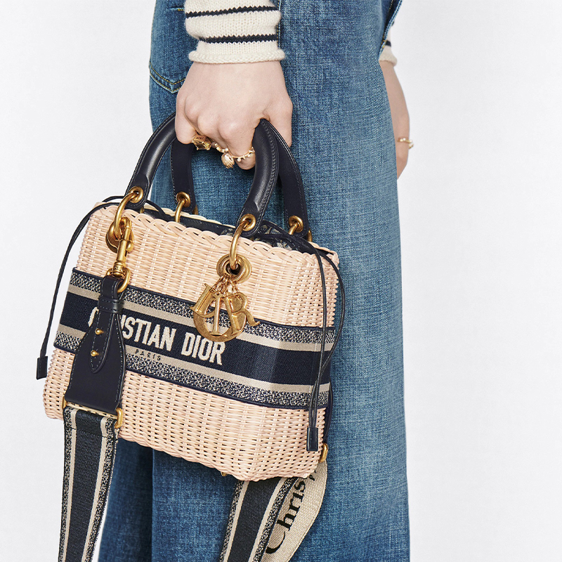 Ladies DIOR messenger bag