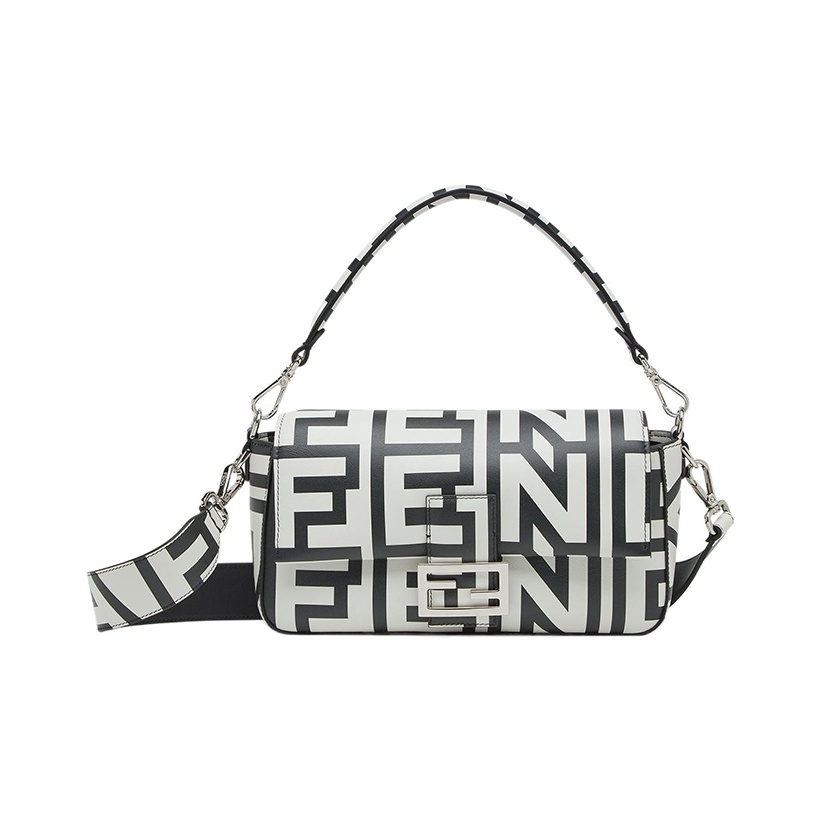 FENDI baguette shoulder bag