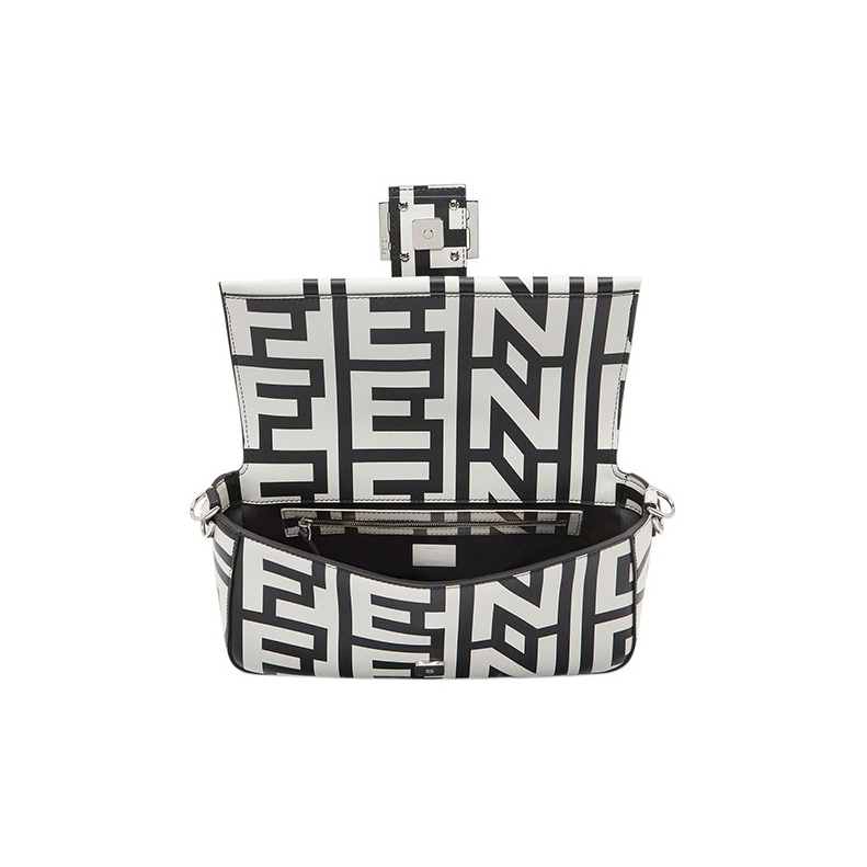 FENDI baguette shoulder bag